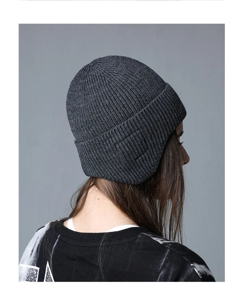 Winter LED Bluetooth Headphones Hat Outdoor Warm Stereo Music Headset Handsfree Call Rechargeable Earphone Washable Cap Gifts