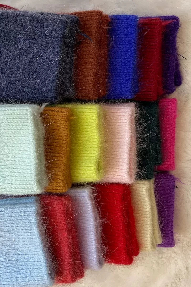 Wool Socks for Women Autumn Winter Medium Tube Socks Thickened With Wool Warm Rabbit Hair Socks Winter Black Cashmere Stockings